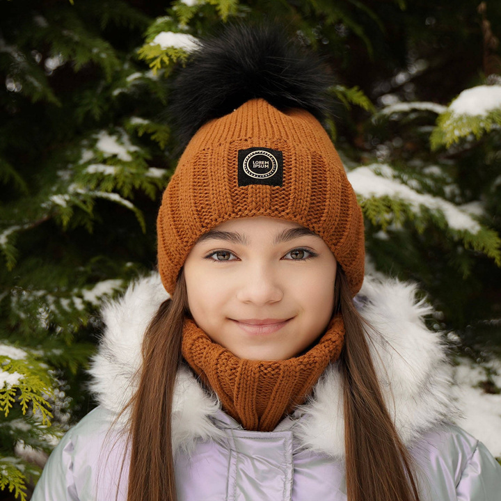 Flicka vinter set: mössa och tubhalsduk, brun, med pompom, Hendi