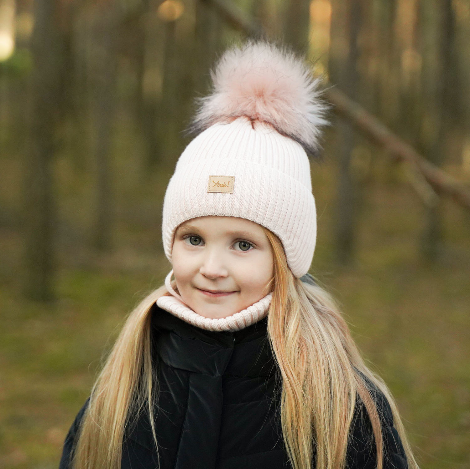 Flicka vinter set: mössa och halsduk, rosa, med pompom, Dilajla
