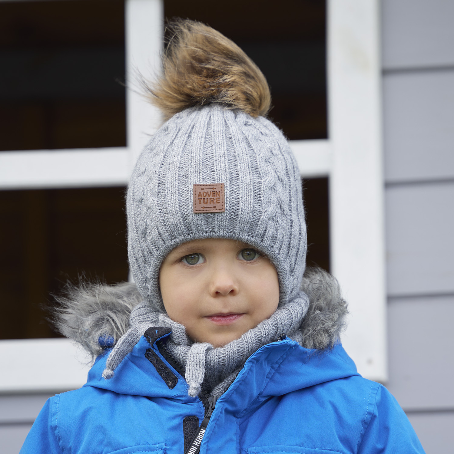 Pojke vinter set: mössa och tubhalsduk, svart, med pompom, Casper