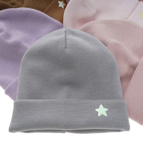 Flicka vintermössa, rosa, Estrela