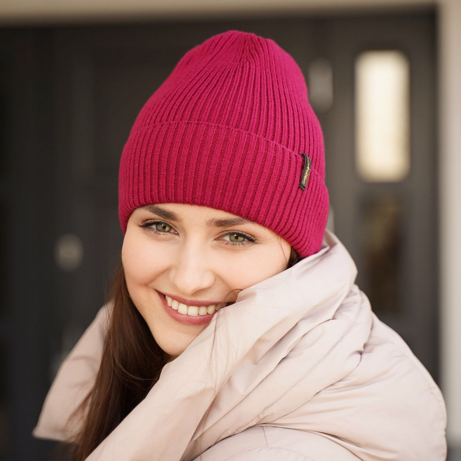 Dam vintermössa, rosa, med 100% Merino Ull, Megan