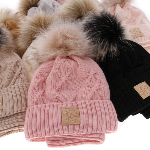 Flicka vinter set: mössa och tubhalsduk, svart, med pompom, Dina