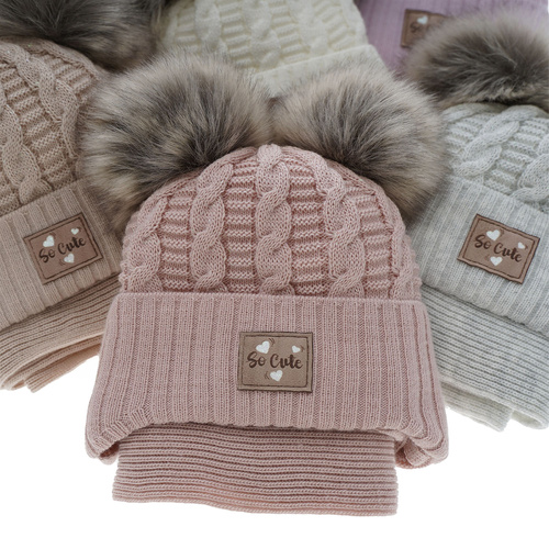 Flicka vinter set: mössa och halsduk, rosa, med två pompommar, med glittrande tråd, Klarita