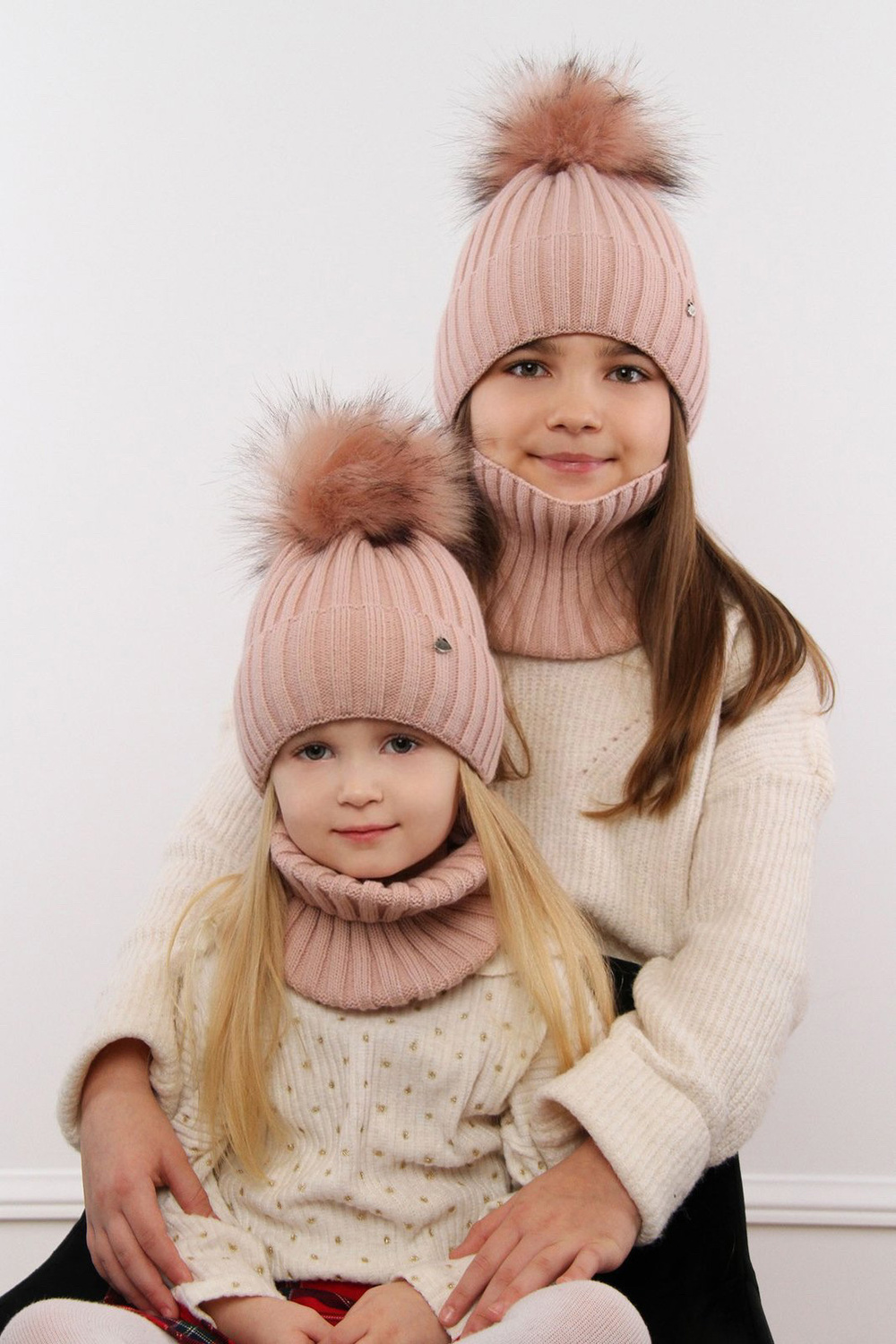 Flicka vinter set: mössa och tubhalsduk, grå, med pompom, Wilma