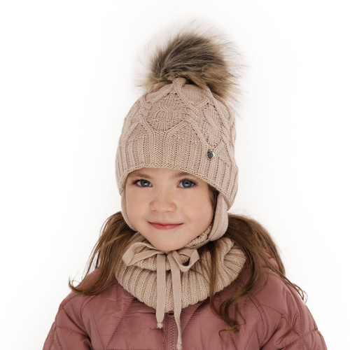 Flicka vinter set: mössa och halsduk, kremowy, med pompom, Elena