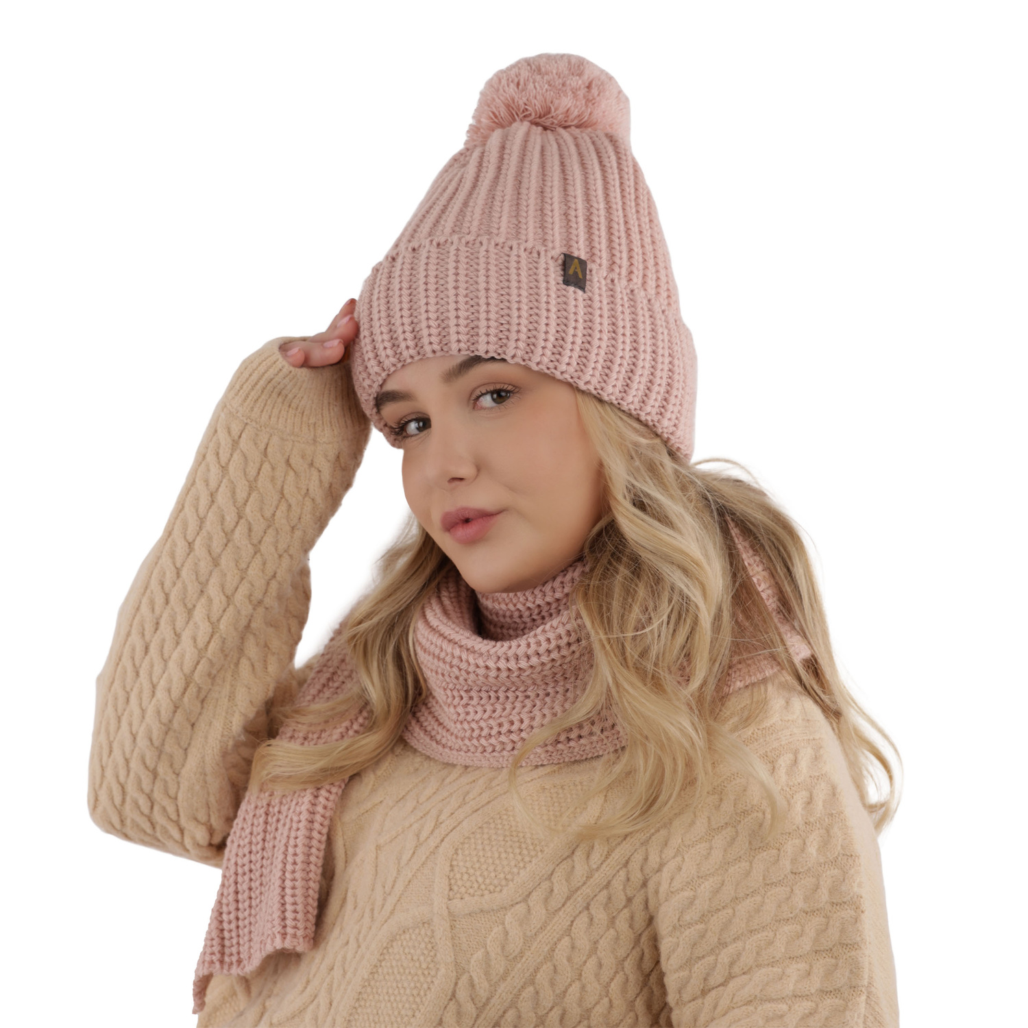 Dam vinter set: mössa och halsduk, rosa, med pompom, Lupita