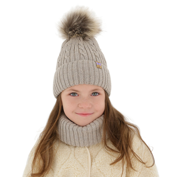 Flicka vinter set: mössa och tubhalsduk, beige, med pompom, med merinull, Aprilia