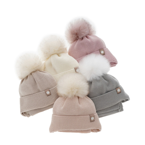 Flicka vinter set: mössa och halsduk, beige, med knytband, med pompom, med merinull, Arika