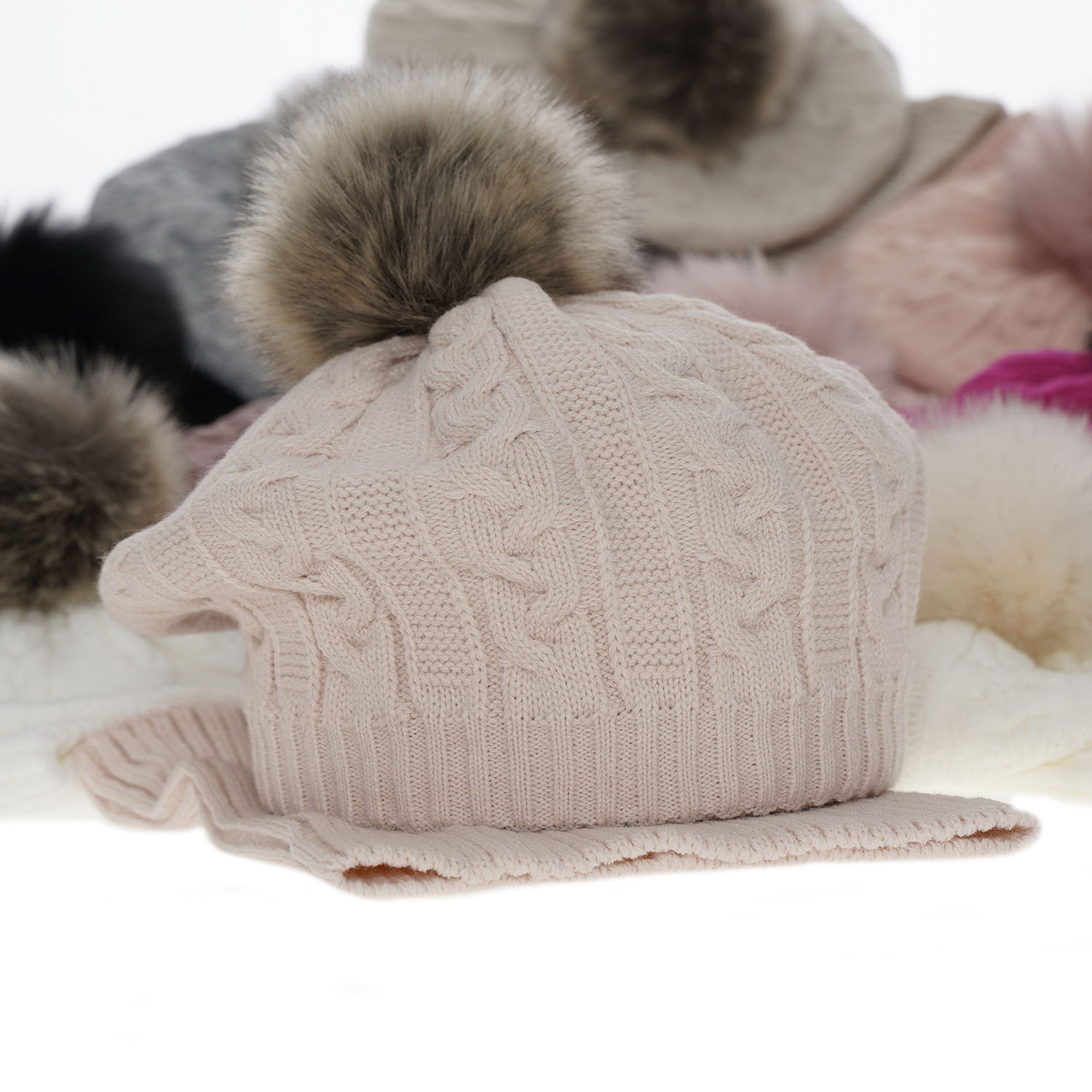 Flicka vinter set: mössa och halsduk, rosa, med pompom, Koffi