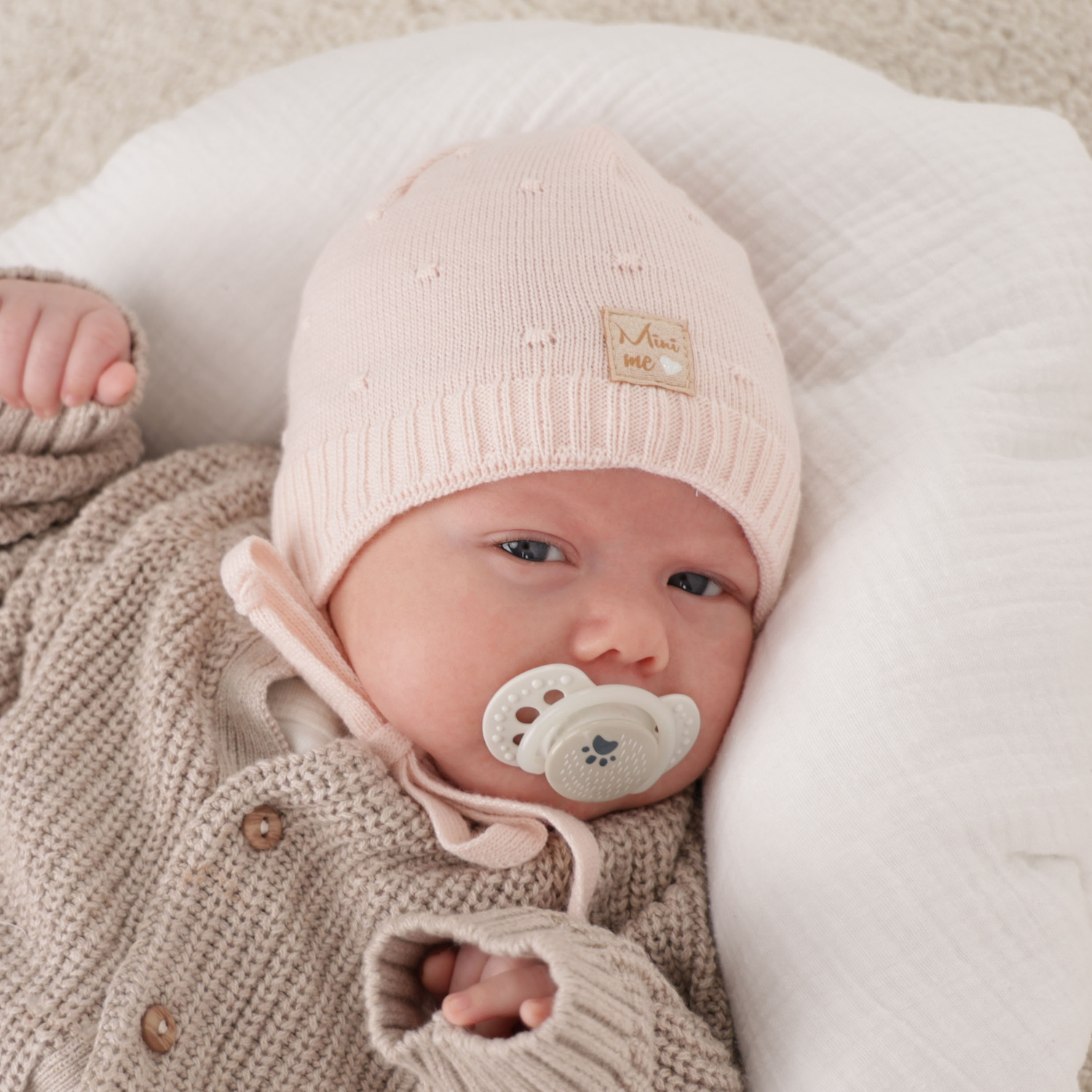 Flicka höst/vår mössa, creme, med knytband, Celine