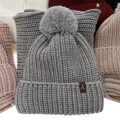 Dam vinter set: mössa och halsduk, rosa, med pompom, Lupita