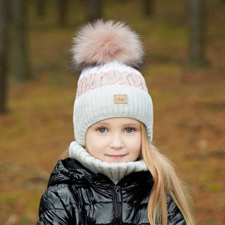 Flicka vinter set: mössa och halsduk, grå, med pompom, Riviera