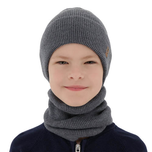 Grå
