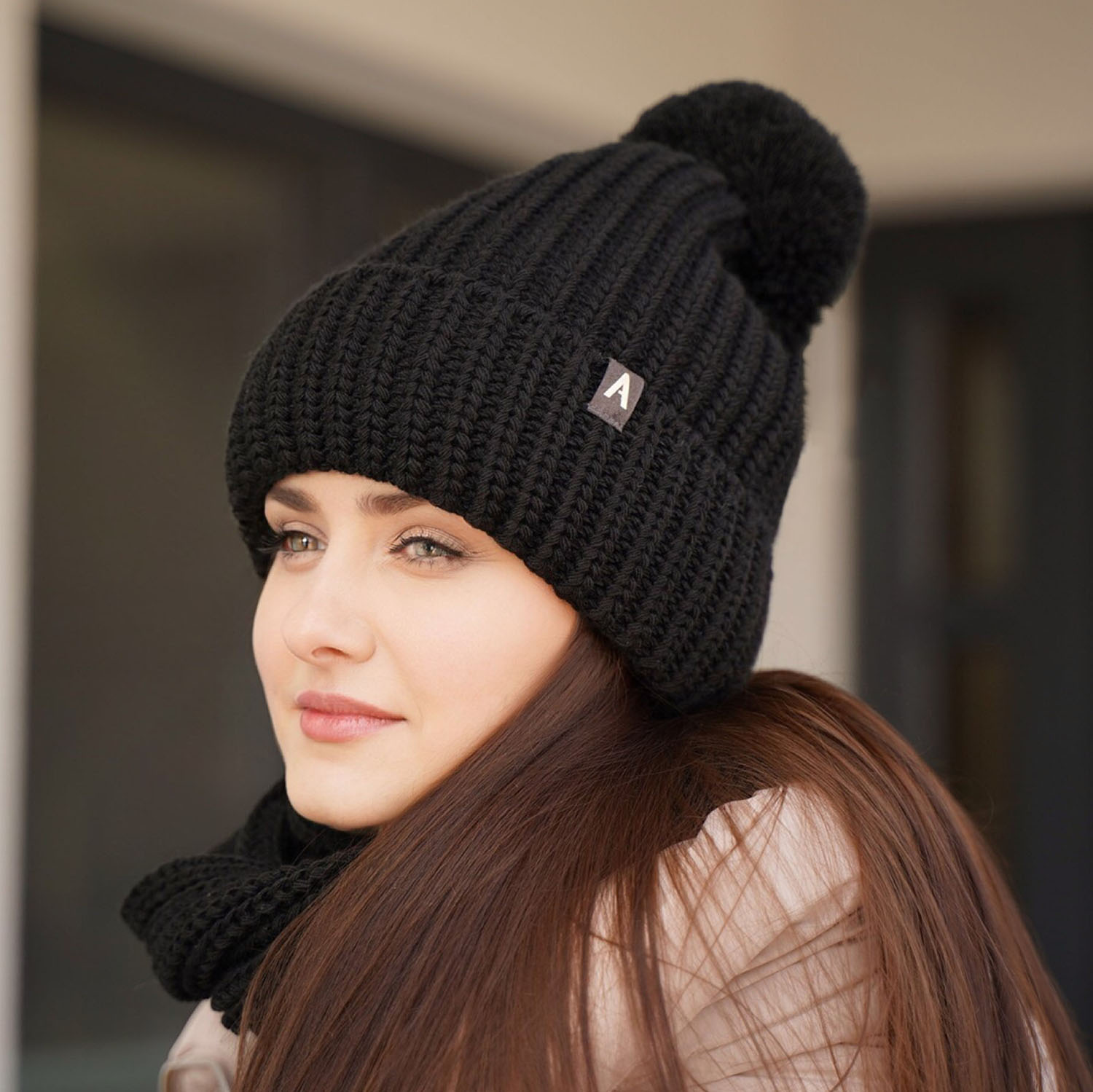 Dam vinter set: mössa och halsduk, rosa, med pompom, Lupita