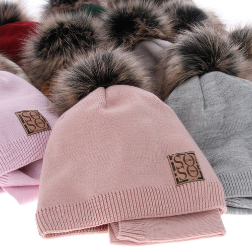 Flicka vinter set: mössa och tubhalsduk, svart, med pompom, Apolinka