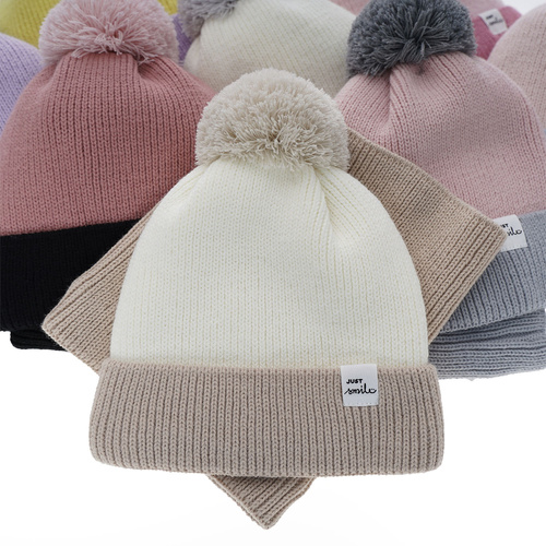 Flicka vinter set: mössa och halsduk, rosa, med pompom, Rosalin