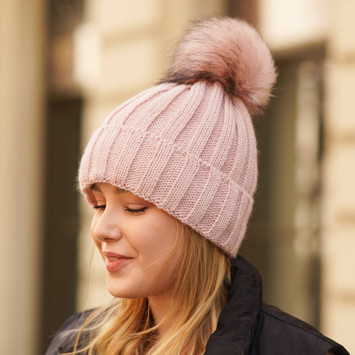 Dam vintermössa, rosa, med pompom, Mokka