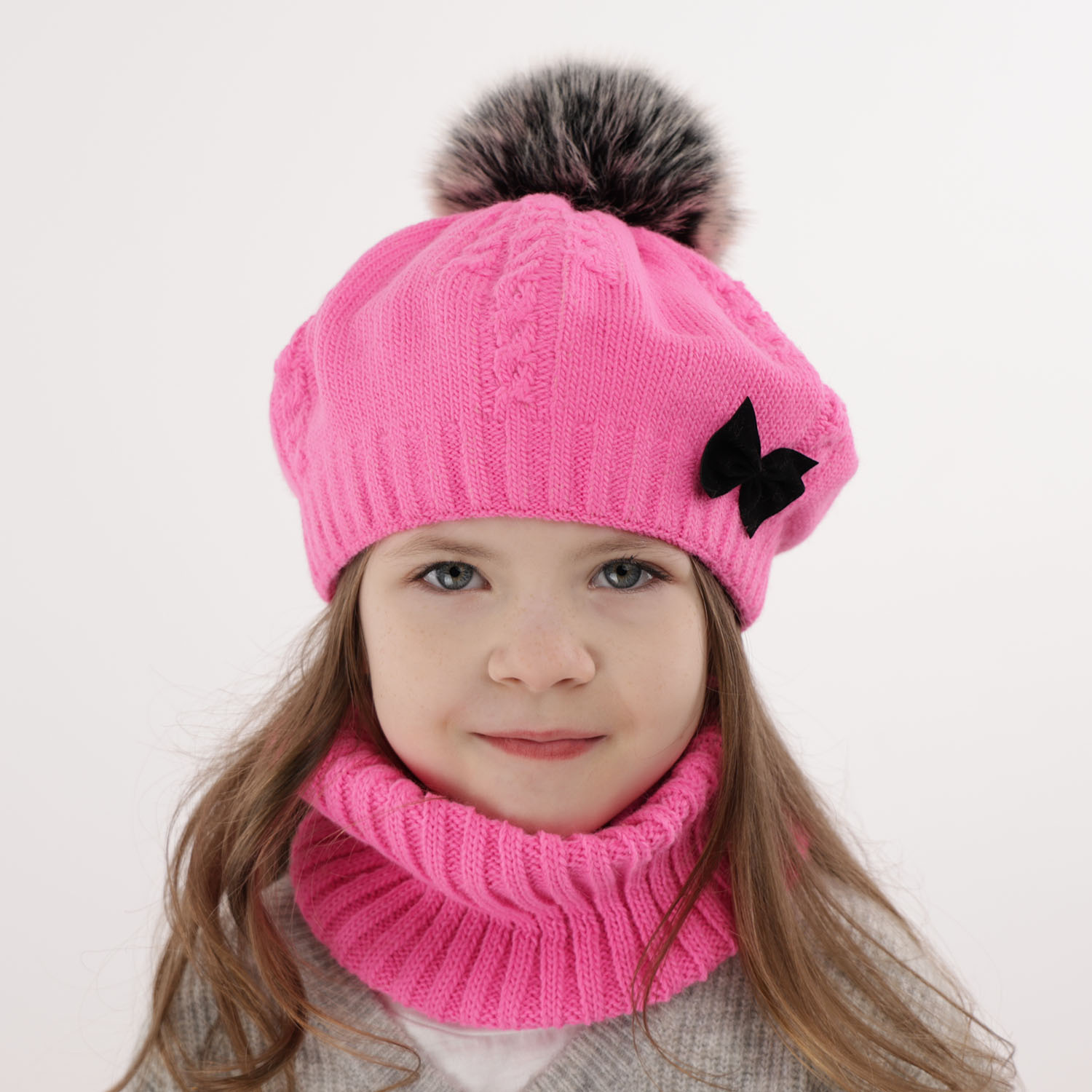 Flicka vinter set: mössa och halsduk, grå, med pompom, Amora