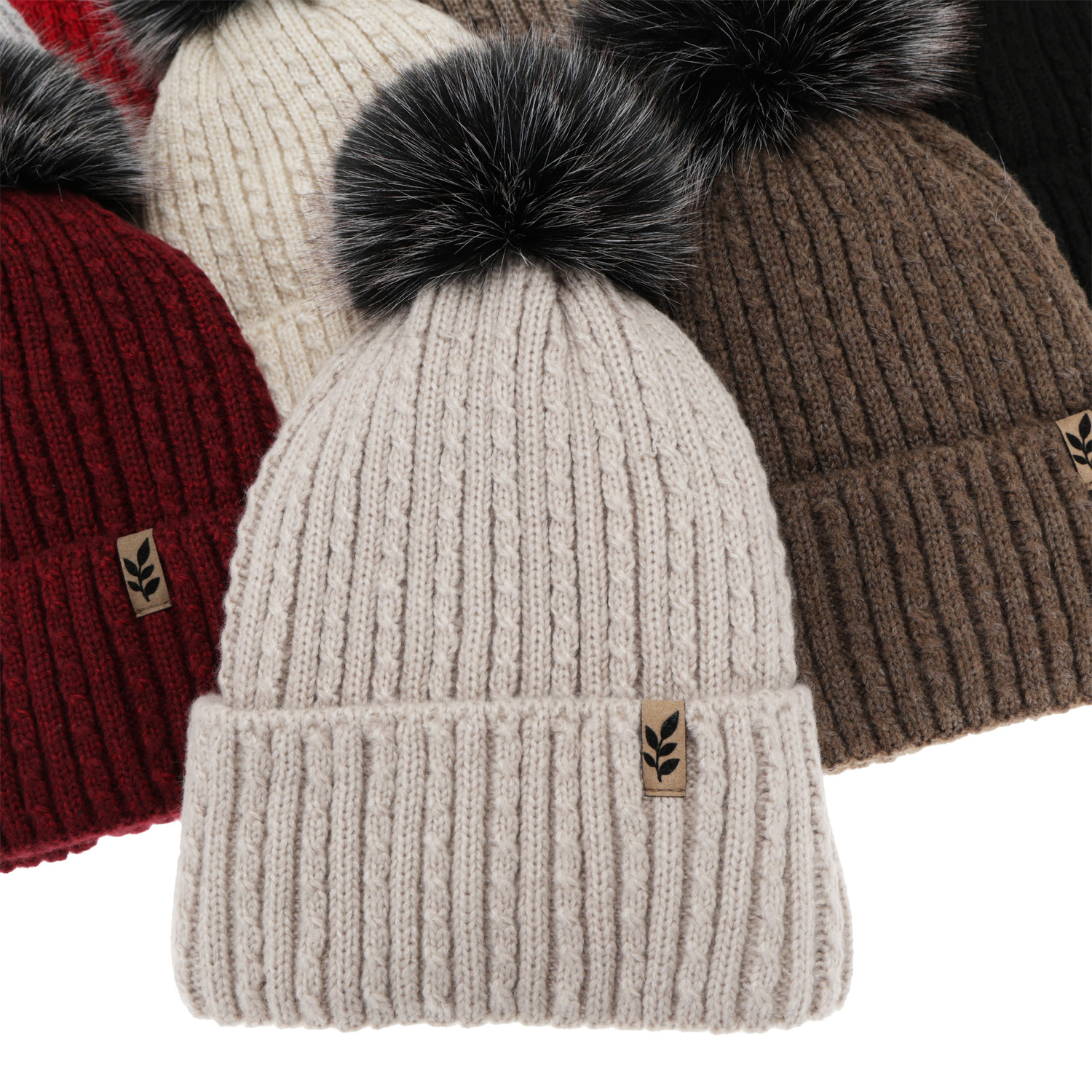 Dam vintermössa, röd, med pompom, Calista