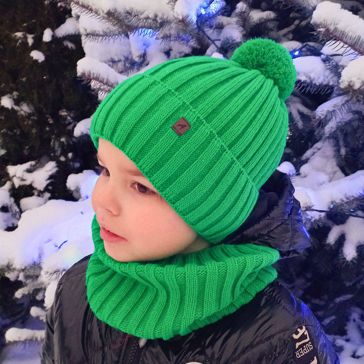 Pojke vinter set: mössa och halsduk, grön, med pompom, Wiliam