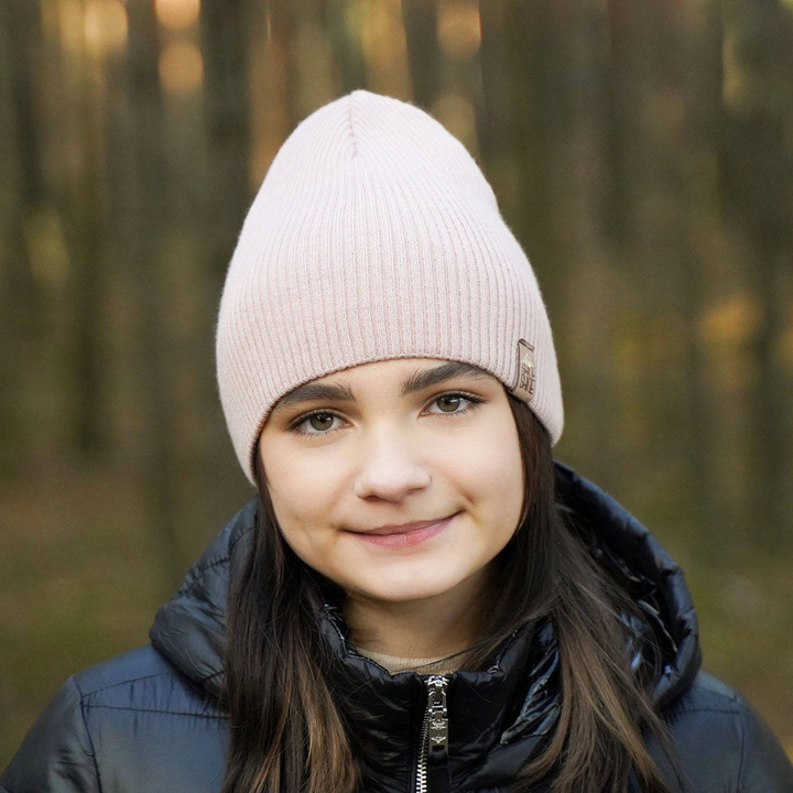 Flicka vintermössa, rosa, Elvina